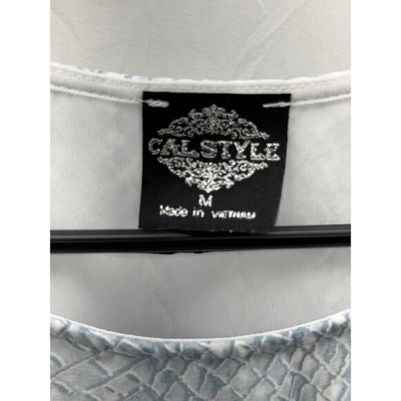 women's airy blue/gray medium Calstyee blouse - Picture 4 of 5